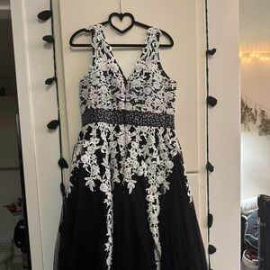 Elegant Black and White Floral Dress